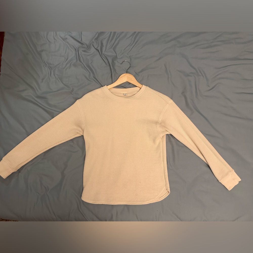 Uniqlo Beige Sweatshirt